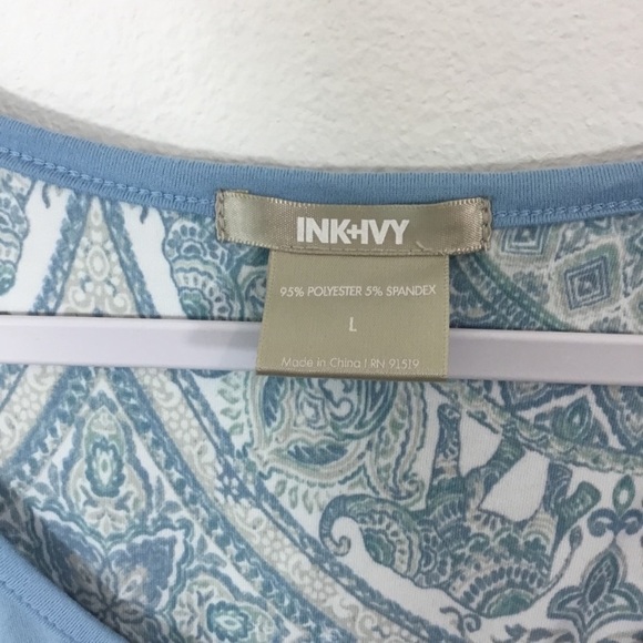 “Ink & Ivy” scoop neck light blue top size L - Picture 2 of 4
